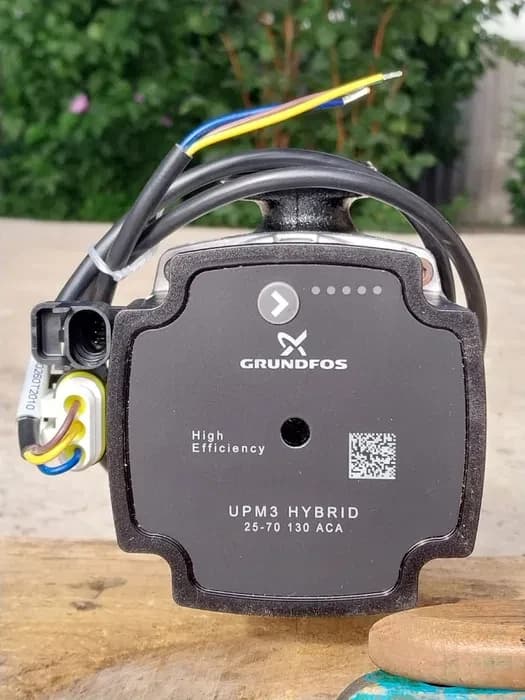 Циркуляційний насос Grundfos Icma 25-70/130
