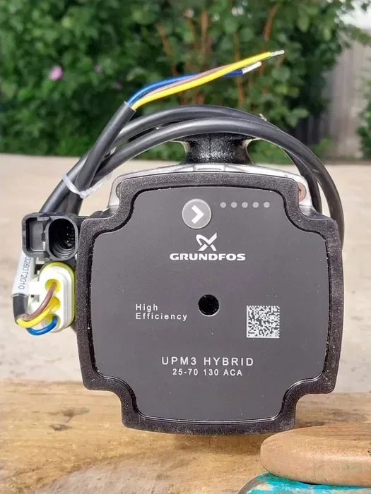Циркуляційний насос Grundfos Icma 25-70/130